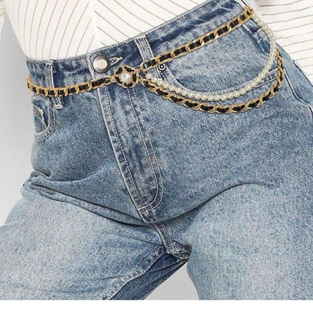 Gold and Black Chain Belt.  Embellish with pearls. BRAND NEW W/ OUT TAGS‼️